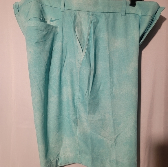 Nike Dri-FIT Men's Hybrid Wash Golf Shorts Green Size 40 DH1949-379 - Picture 7 of 7